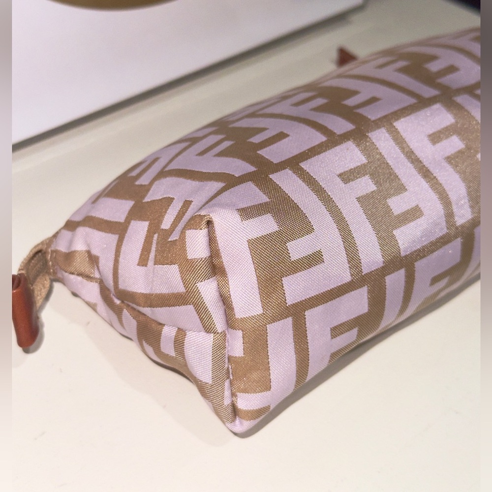 Fendi Pink Zucca Makeup Bag/ Pouch - Picture 4 of 10
